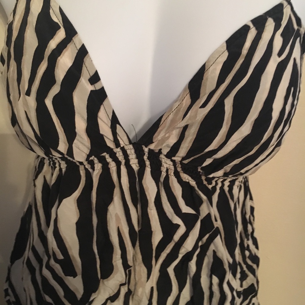 Express Zebra Top - Picture 3 of 4